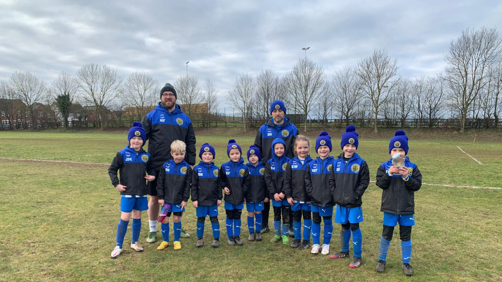 AVK UK sponsor Staveley Junior Football Club